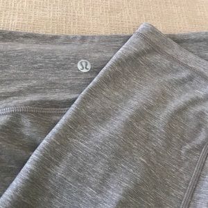 Lululemon 🍋Wunder Under crops, 6, grey
